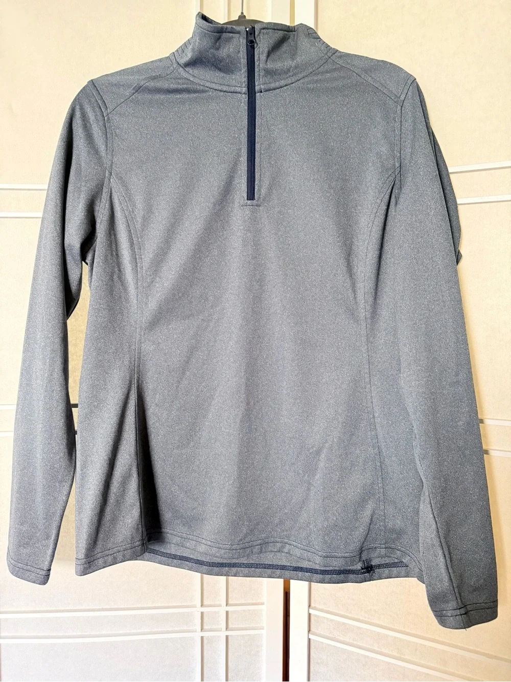 The North Face Men's Heathered Gray Half-Zip Pullover